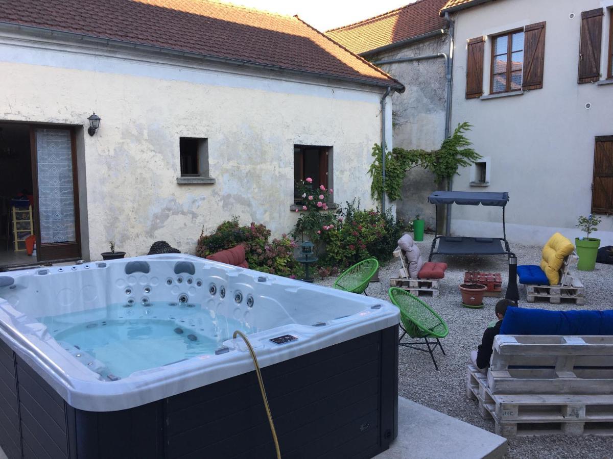 L Auberge Du Lion D Or Nanteuil-sur-Marne Zewnętrze zdjęcie